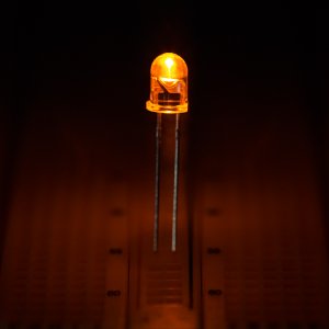 5mm Yellow LED - 595 nm - T1 3/4 LED w/ 30 Degree Viewing Angle